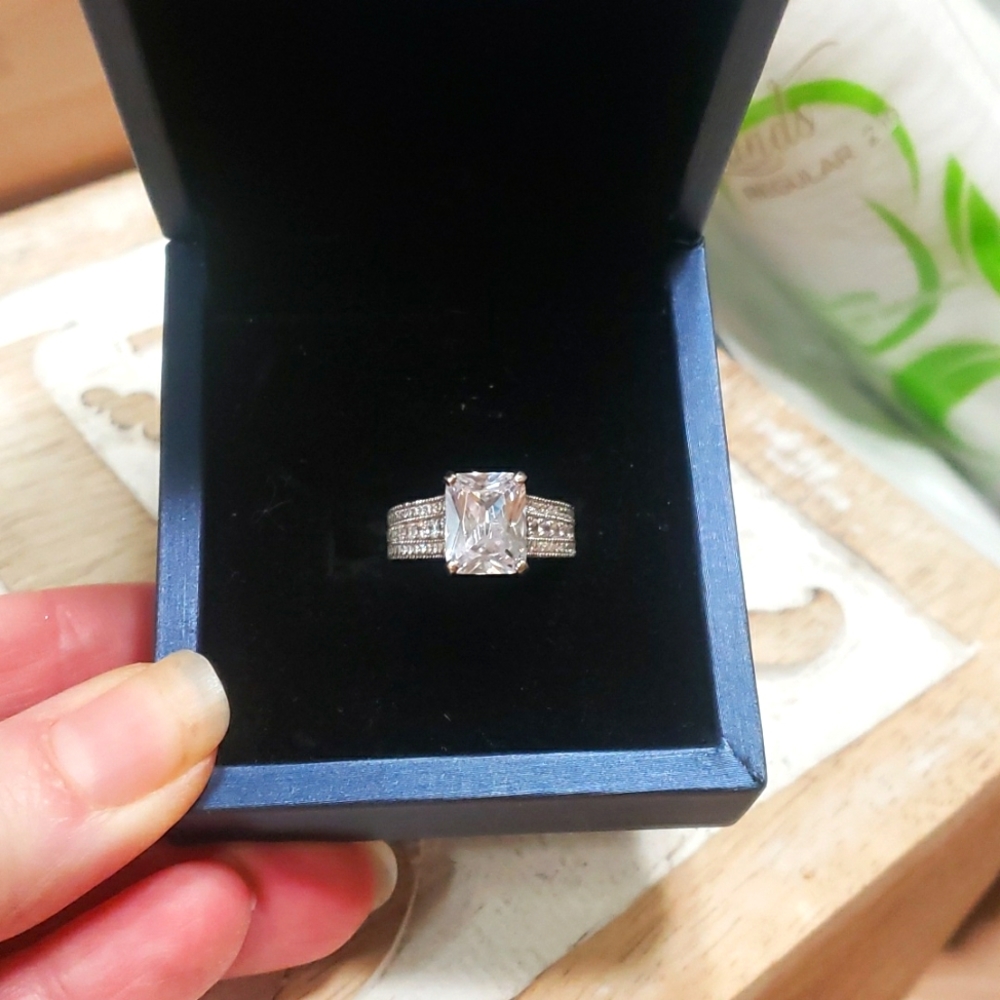 Beautiful emerald cut simulated diamond 2 carat